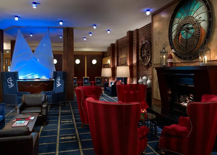 Hôtel Jacuzzi: Argonaut Hotel, A Noble House Hotel